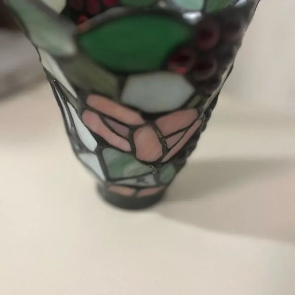 Vintage Tiffany Stained Glass pendant Lamp Shade Bird /berries/flower